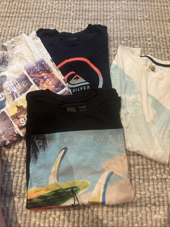 Quiksilver Other - Quiksilver Black Surf Graphic Short-Sleeve Tee with Blue and Tan Accents